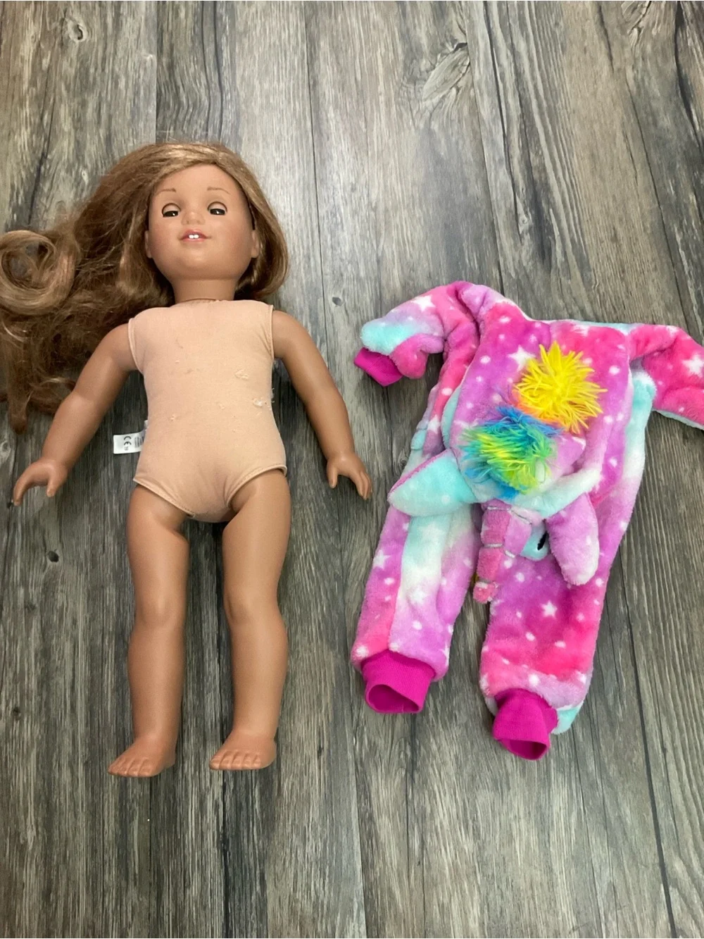 American Girl Doll 2014 18” With Unicorn Faux Fur Outfit